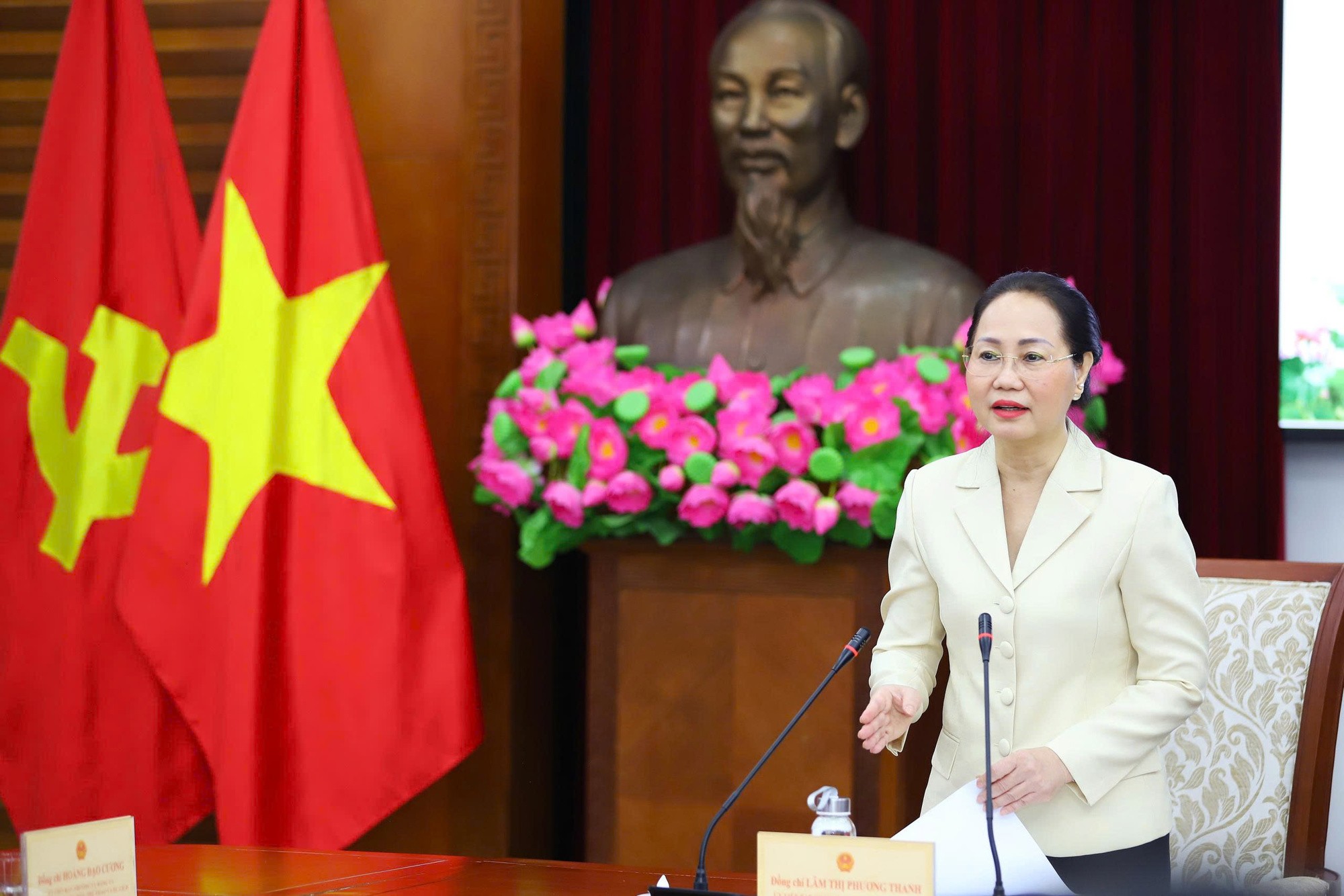 bo-truong-phat-bieu-1791531866.jpg