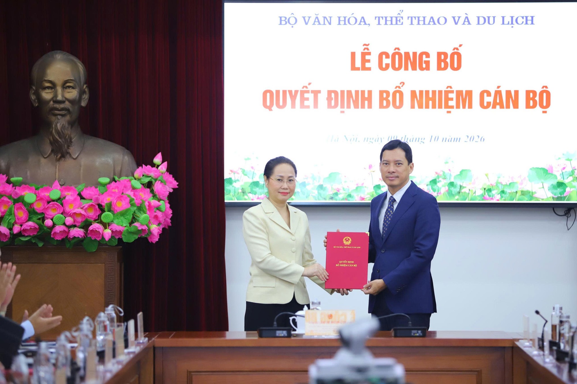 cuc-truong-tu-do-1791531658.jpg