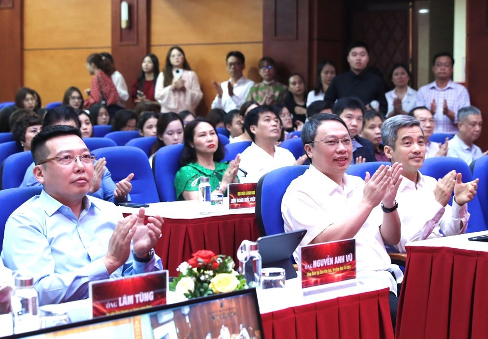 thu-truong-dung-1791789579.jpg