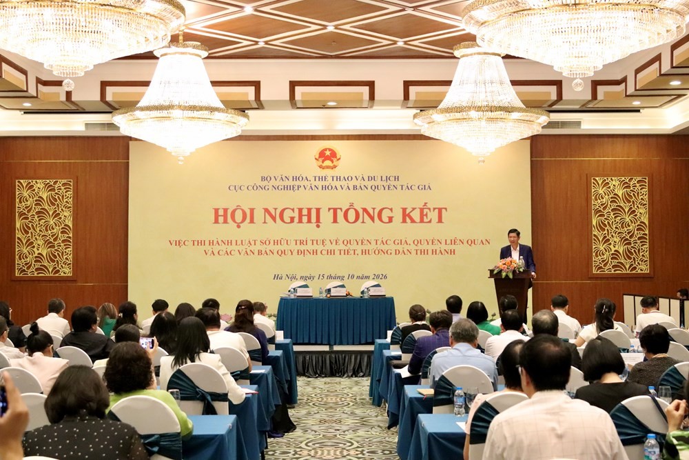 hoi-nghi-sang-nay-1792040749.jpg
