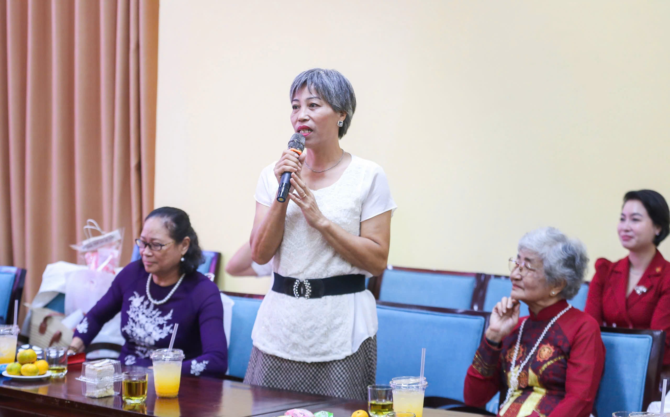 vu-bich-huong-1792136088.jpg