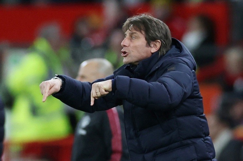 conte-1792800668.jpg