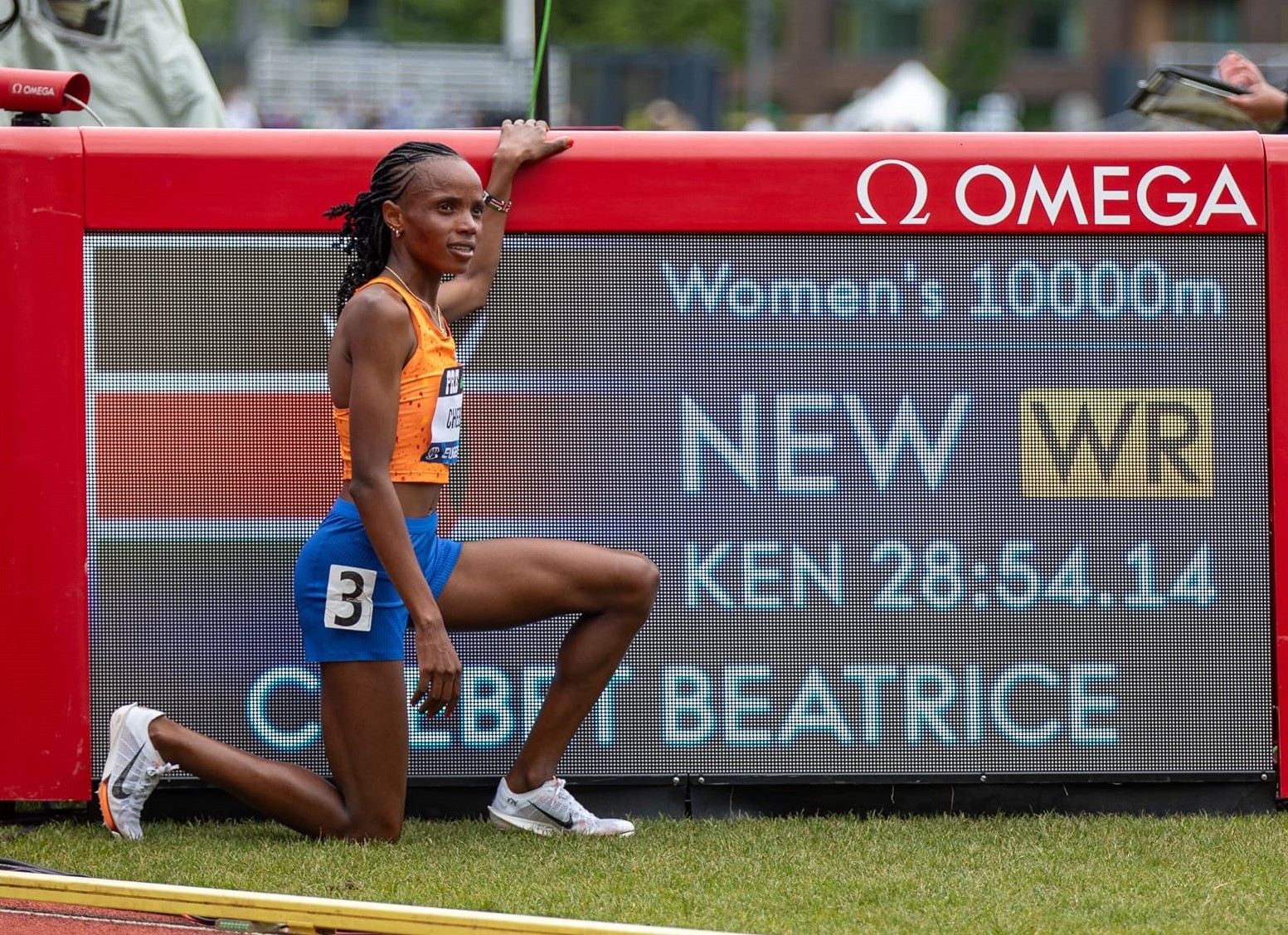 beatrice-chebet-10000m-1716726209.jpg