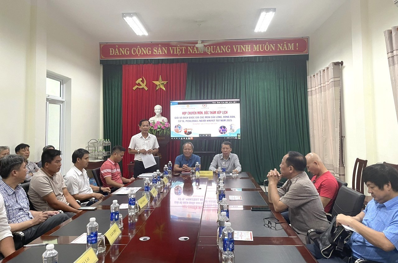 hop-ban-to-chuc-1748674710-1748676477.jpg