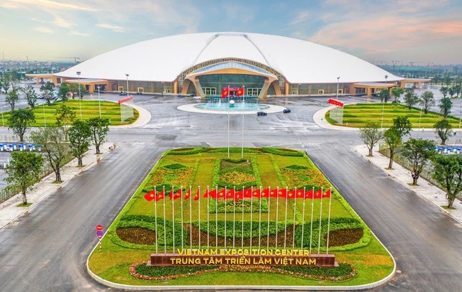 trung-tam-trien-lam-1751026477863494859267-1752151643.jpg