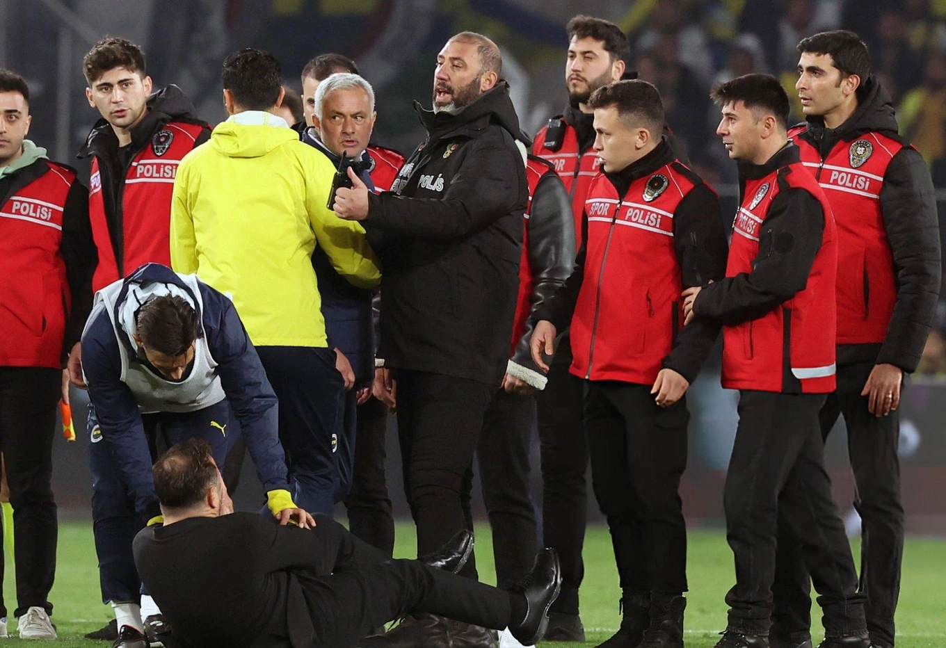 mourinhojpg-1750255325217-1750299962.webp