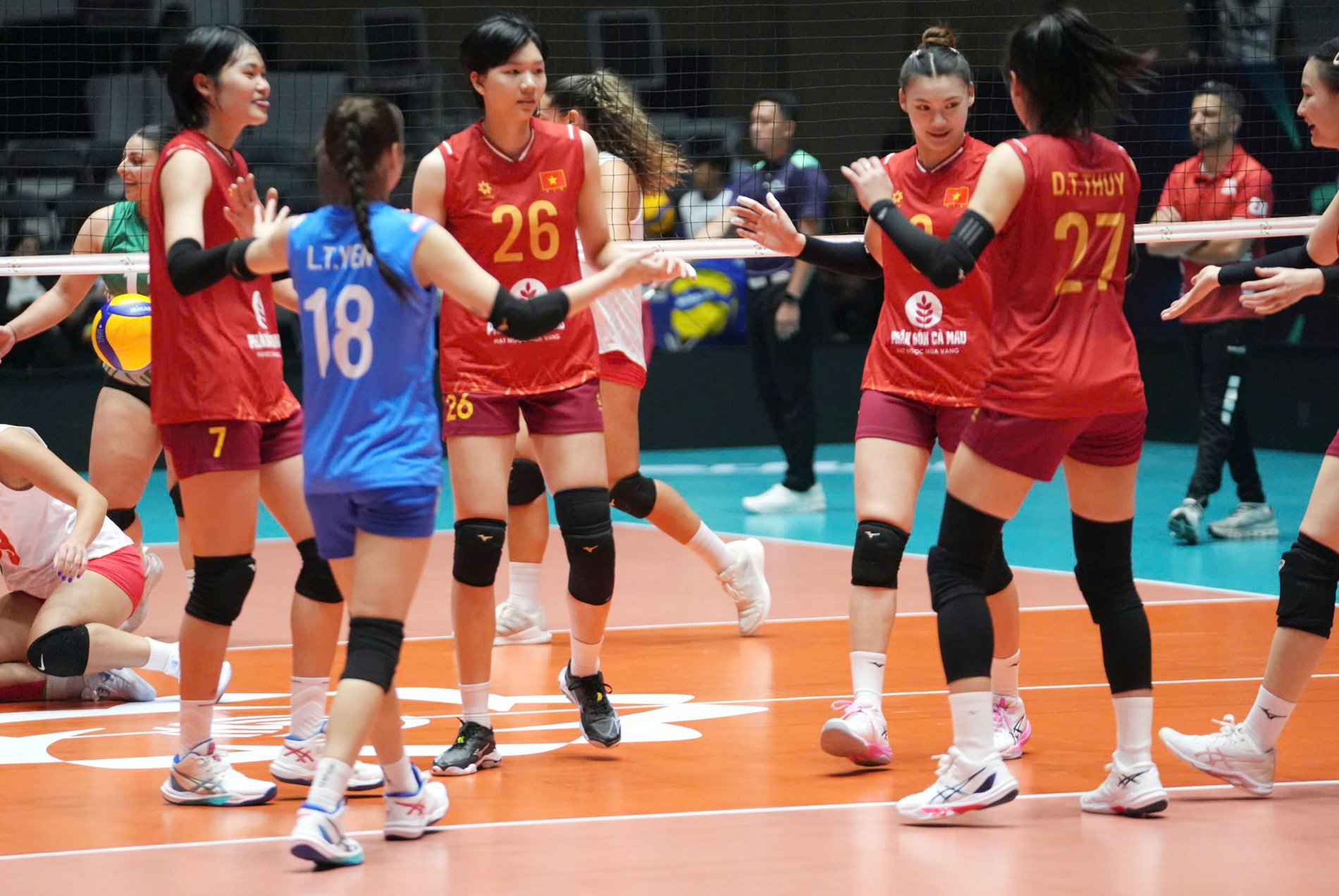 tuyen-bong-chuyen-nu-viet-nam-2-307-1780883591.jpg