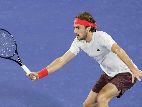 stefanos-tsitsipas-teruskan-rekor-impresif-di-dubai-dengan-kemenangan-ini-1740460751.jpg