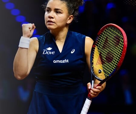 tennis-paolini-navarro-move-into-stuttgart-second-round-449x375-1744792247.jpg