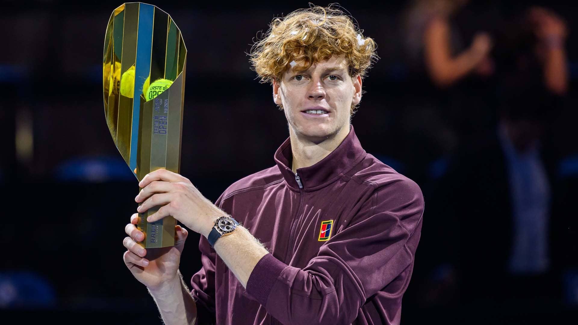 sinner-vienna-2025-trophy-shot-1761538446.jpg