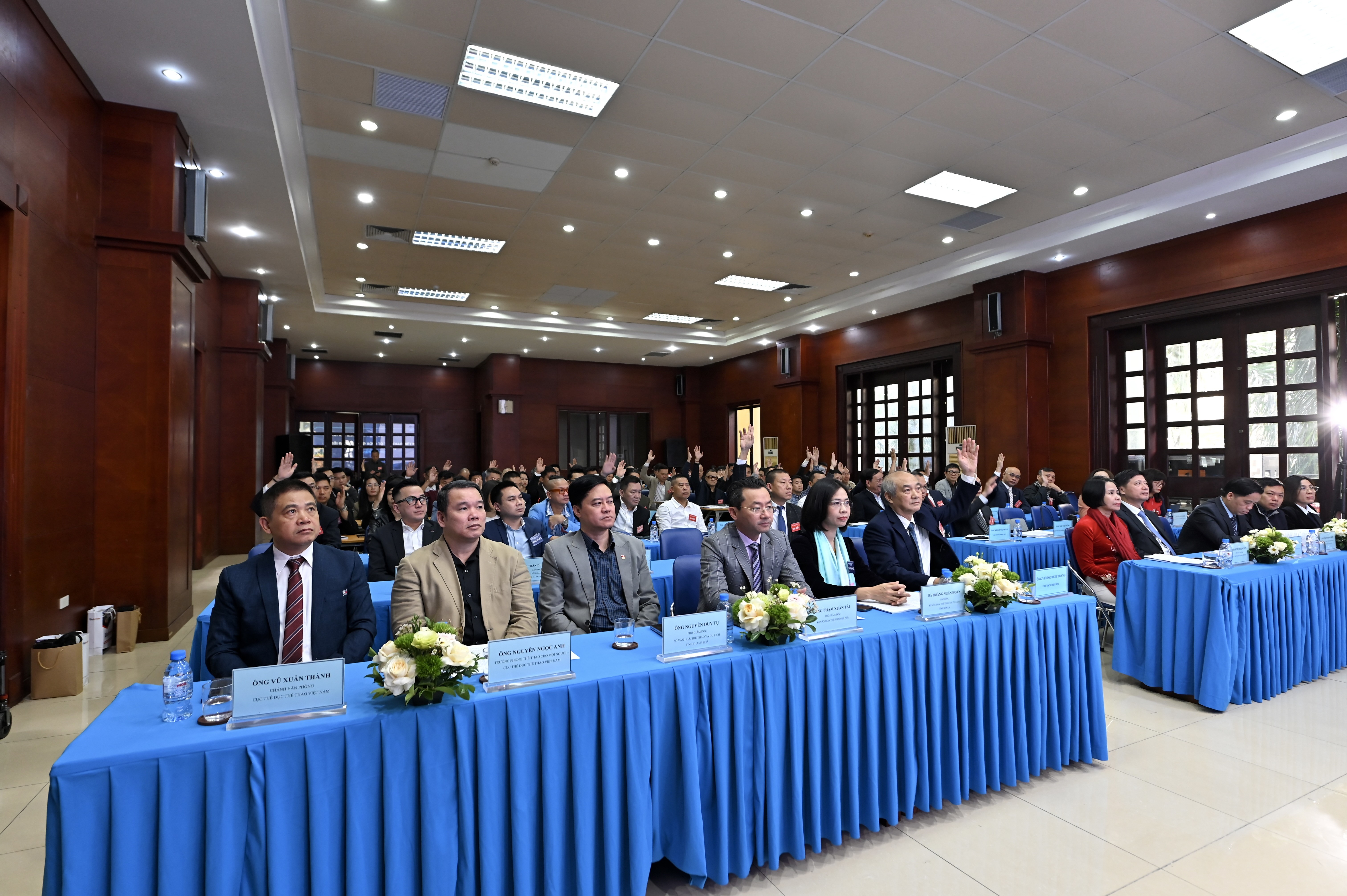 dai-bieu-gio-tay-thong-nhat-chuong-trinh-1765695193.JPG