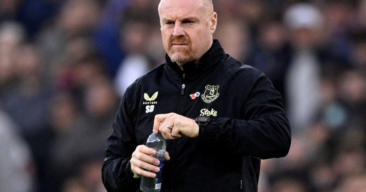 Premier League 2024-2025: Huấn luyện viên Sean Dyche bị sa thải