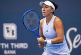 Pegula duy trì chuỗi toàn thắng trước Navarro