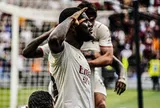 Tiền vệ Franck Kessie chia tay AC Milan sau khi vô địch Serie A