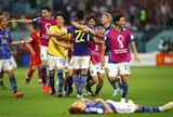 Bảng E > Nhật Bản 2-1 Tây Ban Nha: Samurai lách qua khe cửa hẹp