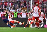 Bayern Munich lâm nguy trong cuộc đua vô địch sau trận thua ngược