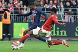 Tiền đạo Ousmane Dembele lập hat-trick trong chiến thắng đậm của PSG