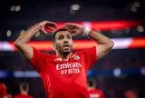Pavlidis và Gimenez đi vào lịch sử Champions League