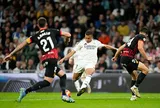 Thắng kịch tính, Real Madrid phả hơi nóng vào gáy Barcelona trong cuộc đua vô địch
