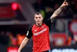 Leverkusen giành trọn 3 điểm, Frankfurt có trận thắng "hiếm thấy trong lịch sử"