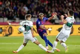Lamine Yamal hồi sinh, Barcelona giành trọn 3 điểm để bám đuổi Real Madrid