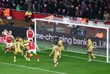 Arsenal đoạt vé vào bán kết Cúp Liên đoàn Anh sau loạt sút luân lưu cân não