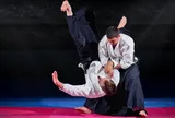 Hỏi: Xin cho biết, những đối tượng nào nên học võ Aikido, lợi ích khi học môn võ này?