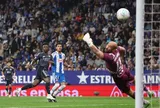 Real Madrid không phải xếp hàng chào Barcelona ở El Clasico