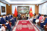 Bộ trưởng Lâm Thị Phương Thanh tiếp Đại sứ Trung Quốc Hà Vĩ