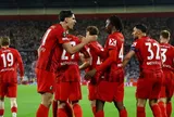 Freiburg và Rayo Vallecano làm rung chuyển bóng đá châu Âu