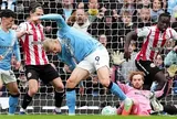 Man City thắp lại hy vọng trong cuộc đua vô địch Premier League