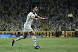 Cristiano Ronaldo nhận thưởng lớn, trượt giải Cầu thủ hay nhất mùa