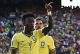 Vinicius tỏa sáng, giúp Brazil nối dài kỷ lục 52 năm tại World Cup