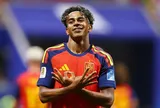 Lamine Yamal và Mikel Oyarzabal tỏa sáng, Tây Ban Nha đè bẹp Saudi Arabia