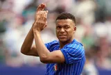 Mbappe đi vào lịch sử tuyển Pháp, Olise tái hiện kỳ tích của đội trưởng