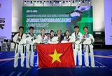 Giải vô địch Taekwondo biểu diễn và công phá thế giới 2026: Châu Tuyết Vân cùng đồng đội giành huy chương bạc