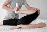 Bạn Trí Đức - ở Đồng Nai hỏi: Xin cho biết các biện pháp phòng tránh chấn thương khi chơi thể thao?