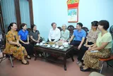 Lãnh đạo Bộ Văn hóa, Thể thao và Du lịch thăm, tặng quà gia đình liệt sĩ nhân kỷ niệm 79 năm Ngày Thương binh - Liệt sĩ