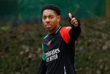 Arsenal tính bán “ngọc quý” cho Chelsea hoặc Man United