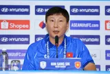 Huấn luyện viên Kim Sang-sik: “Đội tuyển Việt Nam quyết thắng trên sân Mỹ Đình”