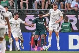 Real Madrid mất 7 cầu thủ ngay sau vòng đấu đầu tiên