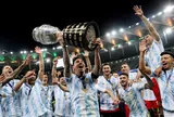 Huấn luyện viên Mourinho khen ngợi Messi khi siêu sao Argentina chia tay đội tuyển