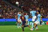 Barca, PSG đại thắng trong ngày ra quân Champions League