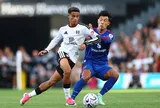 Man United chật vật hòa Fulham, Carrick đối mặt áp lực