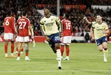 Arsenal thắng Nottingham Forest nhưng hàng công lộ vấn đề