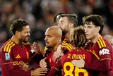 Lazio và AS Roma tạo nên bất ngờ lớn ở cuộc đua vô địch Serie A
