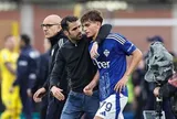 Fabregas chốt tương lai Nico Paz, Chelsea và Man United gặp khó