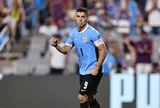 Luis Suarez đi vào lịch sử