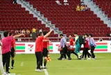 Đội trưởng U22 Lào gãy chân sau pha vào bóng thô bạo, đội nhà chính thức chia tay SEA Games 33
