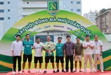 VFF vinh danh huấn luyện viên Guillaume Graechen, thầy cũ của Công Phượng nhắn nhủ đặc biệt tới U17 Việt Nam